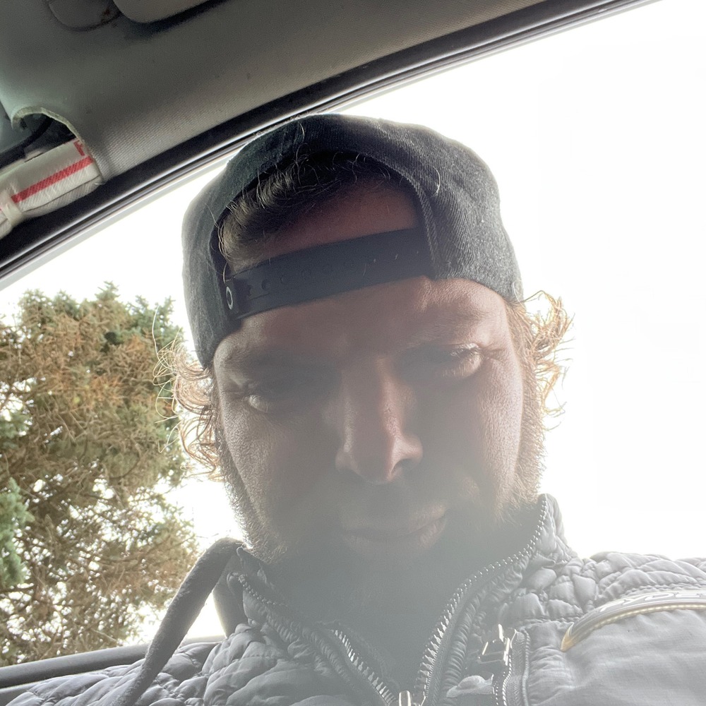Meet your Posher, Tom